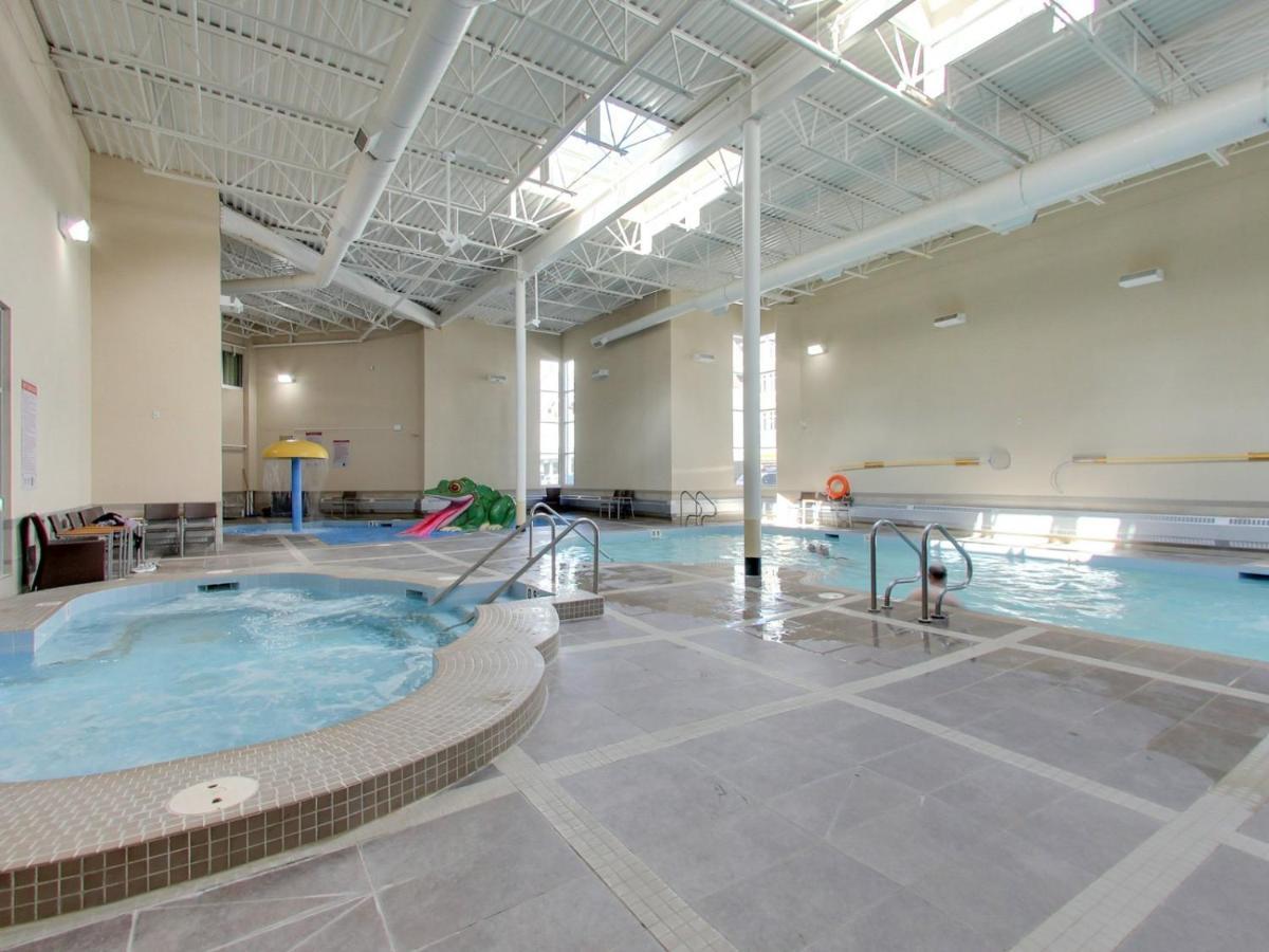 The Mountaineer By Instantsuites Pool & Hottub Canmore Kültér fotó